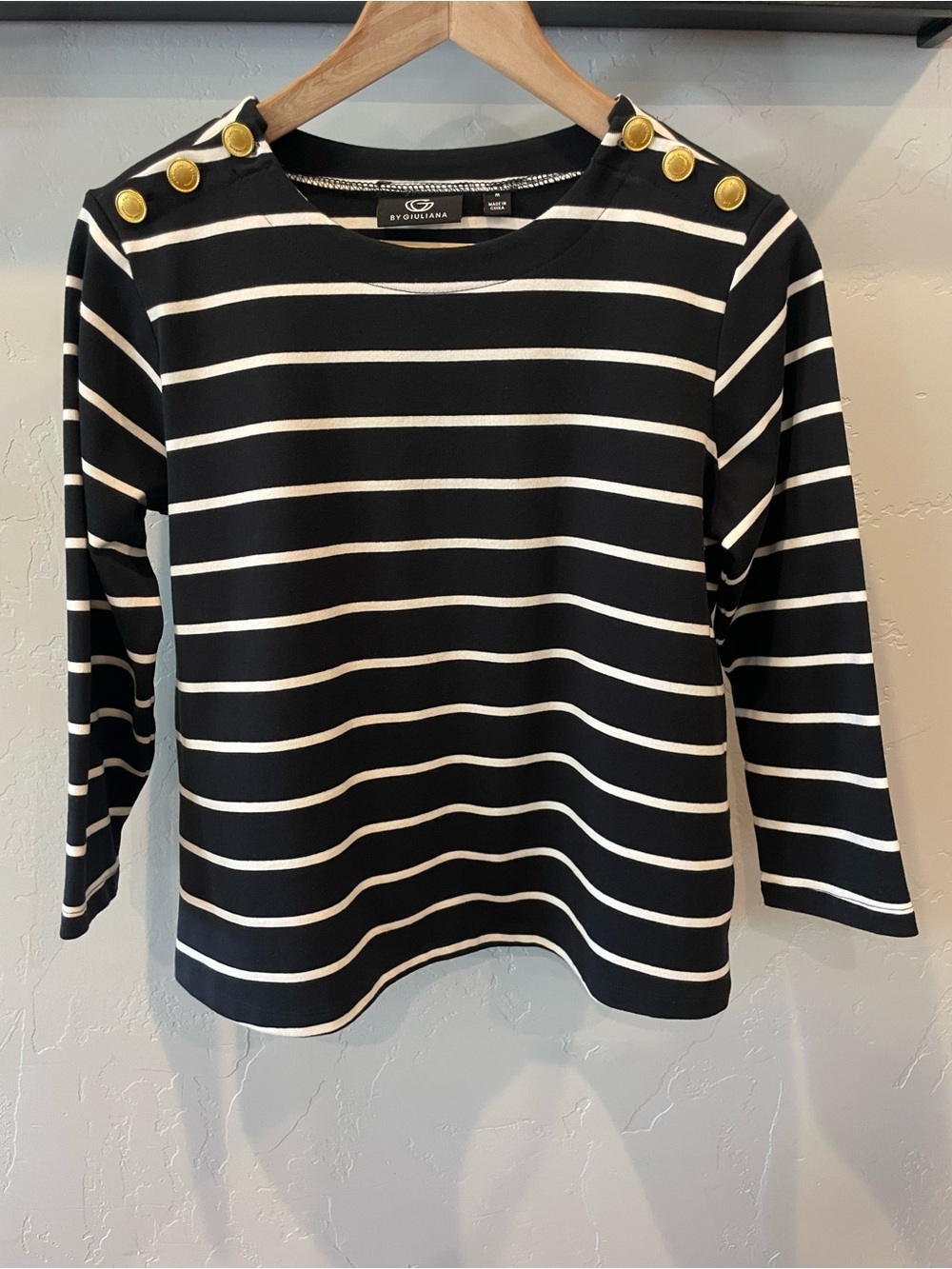 G by Giuliana cotton stretch Black & White Striped Button Shoulder Top M